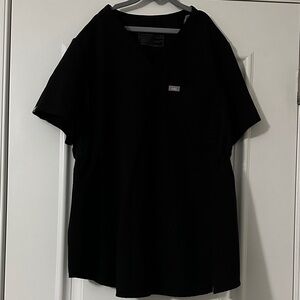 Black maternity fig scrub top